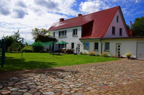 Отель Ferienwohnung-Kastanienblick  Fvn Берген Fea Рюген